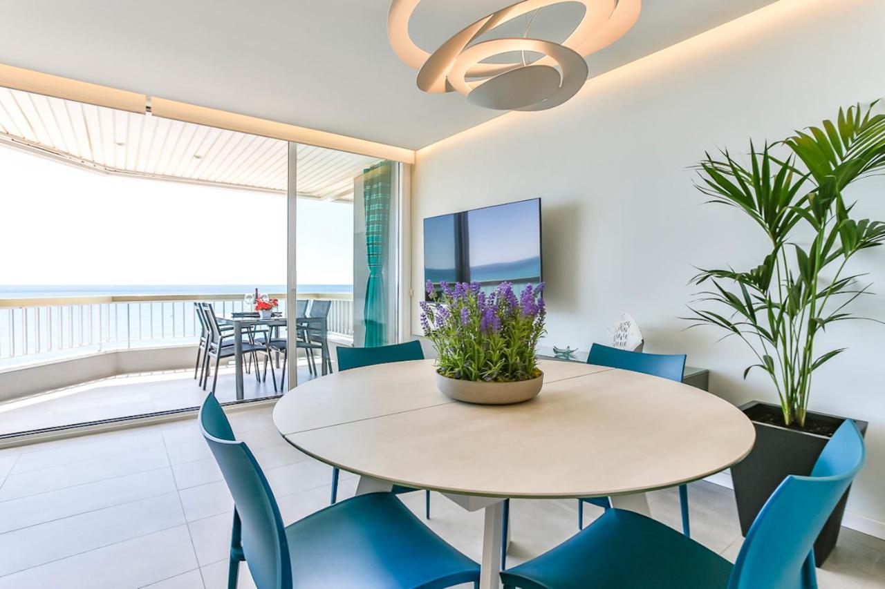 Magnifico Apartamento - Primera Linea De Mar Calafell Extérieur photo